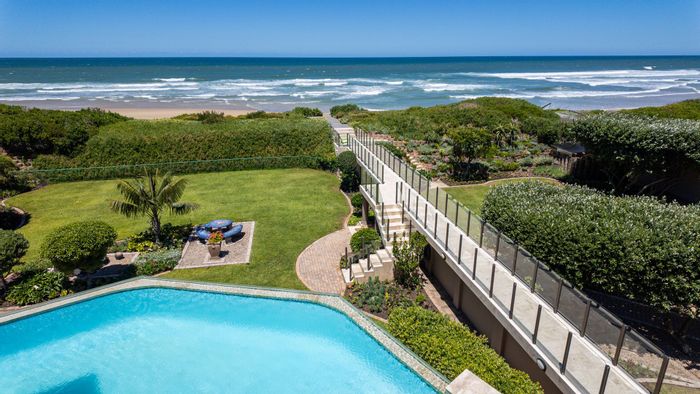 For Sale: House in Myoli Beach with beach access, pool, gym, and cinema.