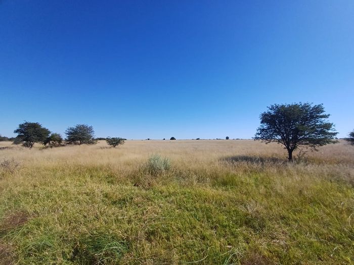 For Sale: Productive 548.72-hectare farm in Geysdorp with water supply and infrastructure.