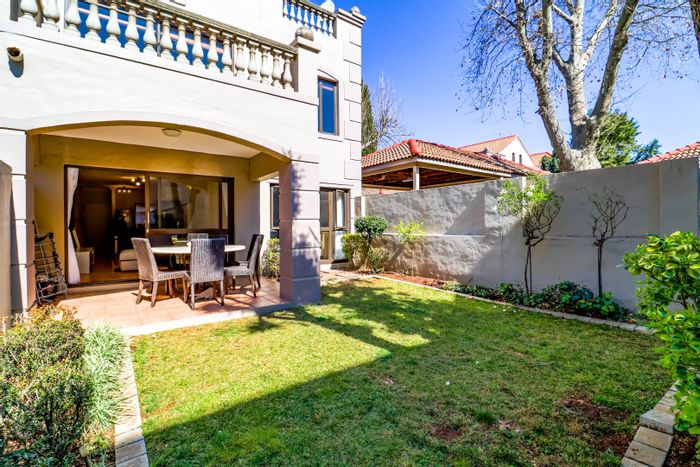 For Sale: 2-Bedroom Apartment in Melrose Estate with garden, pool, and security.