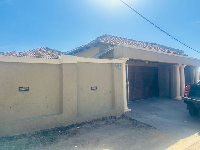 3-Bedroom House To Rent in Cosmo City with secure garage and pet-friendly amenities.