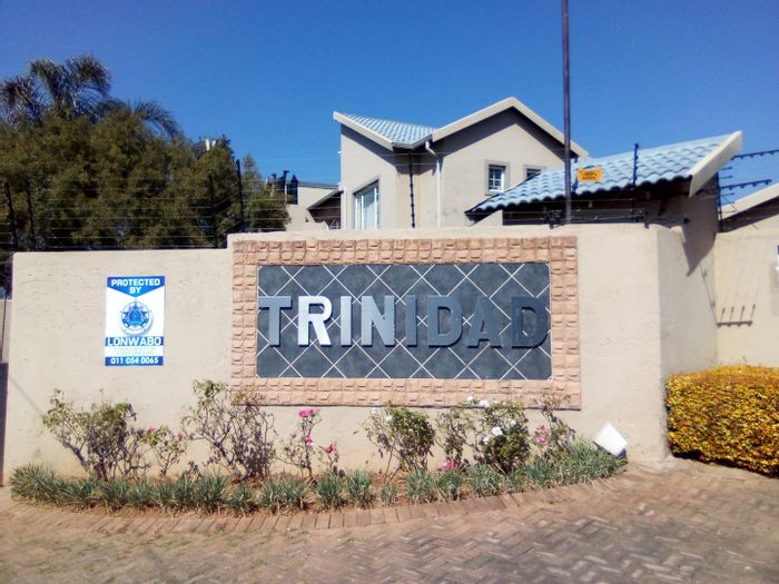 Northgate Apartment To Rent: 2 beds, 2 baths, patio with built-in braai.