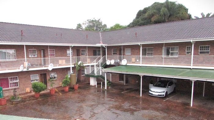 For Sale: 2-Bedroom Apartment in White River Ext 3 with private patio and parking.