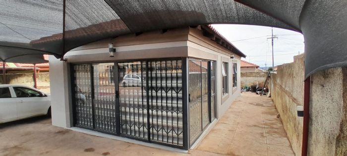 3-Bedroom House To Rent in Soshanguve Ext, near schools and shopping.