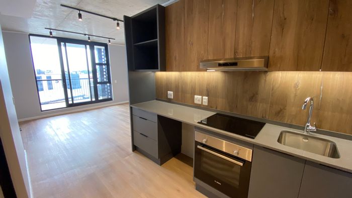 To Rent: 2-Bedroom Apartment in Observatory with Gym, Pool, and Secure Access.