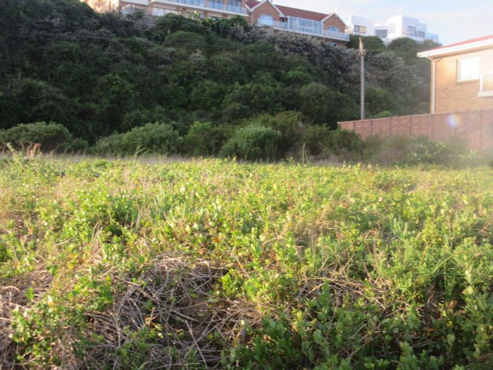 Vacant Land Residential For Sale in Outeniqua Strand, 1100 m² near ocean.