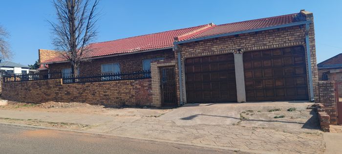 For Sale: House in Atteridgeville with 3 beds, 2 baths, and rental potential.