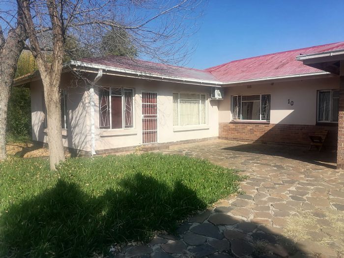 For Sale: Subdivided house in Universitas with multiple rental income options.