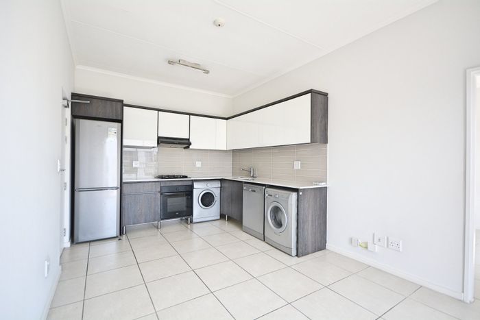 Property #2405509, Apartment Rental Monthly in Sandown