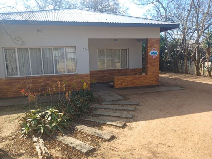 For Sale: House in Meiringspark with 3 bedrooms, garage, and spacious outdoor area.