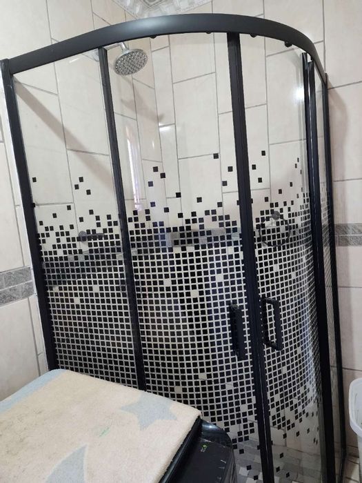 For Sale: 2-bedroom house in Daveyton with open-plan living and outdoor toilet.