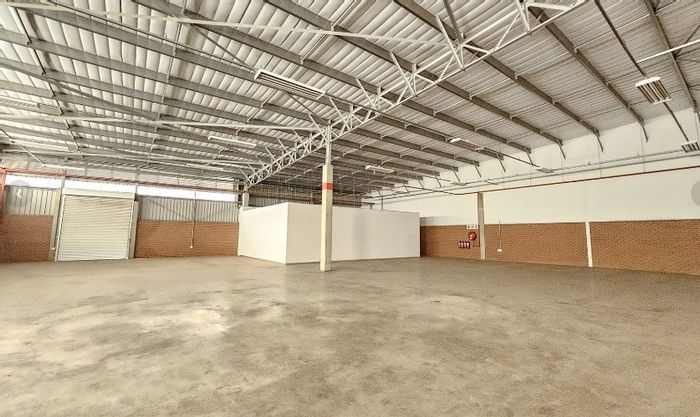 Industrial Warehouse To Rent in Sterkfontein AH with 3-phase power and CCTV.