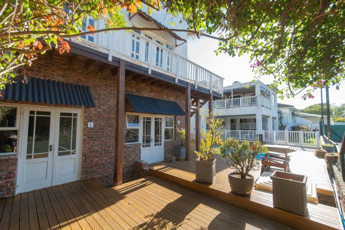 Versatile Guesthouse for Sale in Walmer with Conference Facilities and Tennis Court.