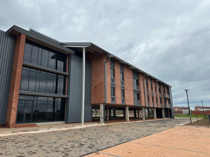 Commercial space to rent in Witfontein, 11,300 m² available, contact Gia.
