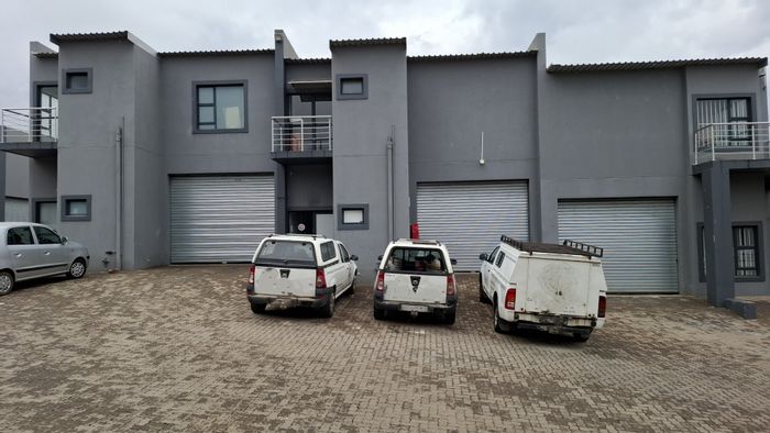 Industrial Property For Sale in Randjespark: 24-hour security, easy access, versatile space.