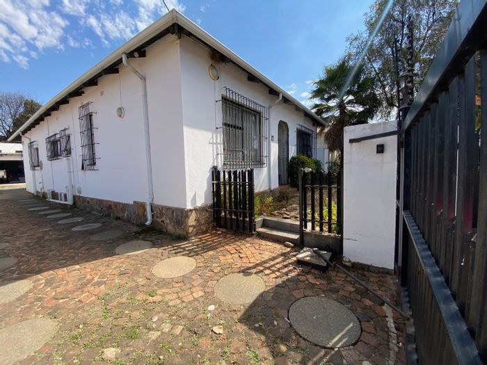 For Sale: Spacious 4-bedroom house with cottage, garage, and rental potential in Primrose East.