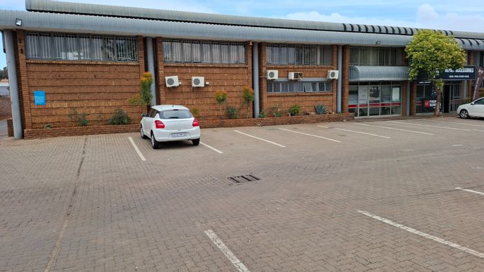 Industrial Unit To Rent in Hennopspark Industrial with 3-phase power and security.