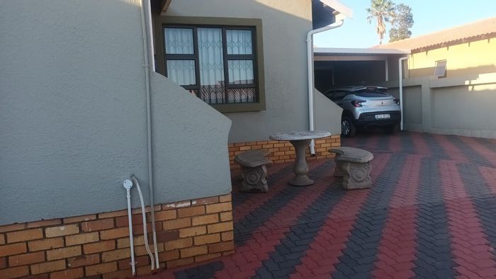 For Sale: 3-Bedroom House in Spruit View with Garage, Automated Gate, and Paved Yard.