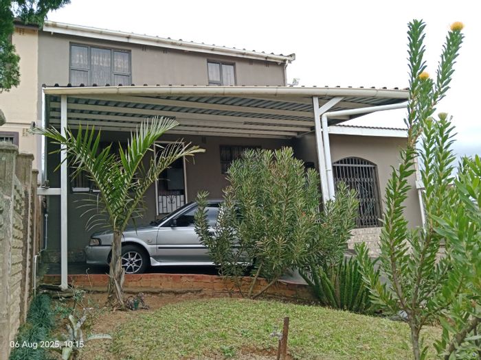Northdale House For Sale: Renovated duplex, spacious layout, close to amenities.