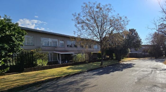 2-Bedroom Apartment for Sale in Adamayview, close to amenities and secure living.