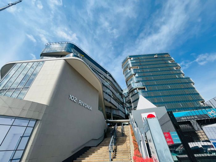Commercial Office Space To Rent in Sandton Central with Prime Accessibility and Amenities.