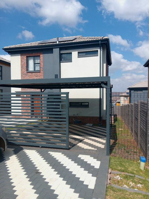 Danville House For Sale: 3 bedrooms, open-plan living, secure lifestyle estate amenities.