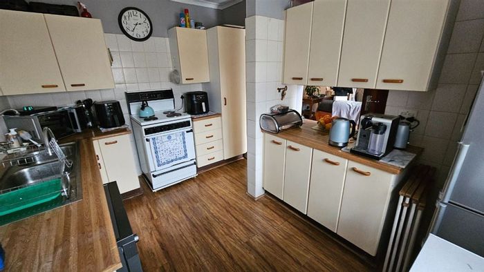 Terenure Townhouse For Sale: 2 beds, pool, garage, ideal for first-time buyers.