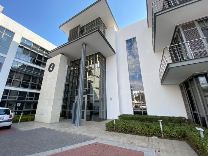 Commercial office to rent in Waterfall with premium fit-out and conference facilities.
