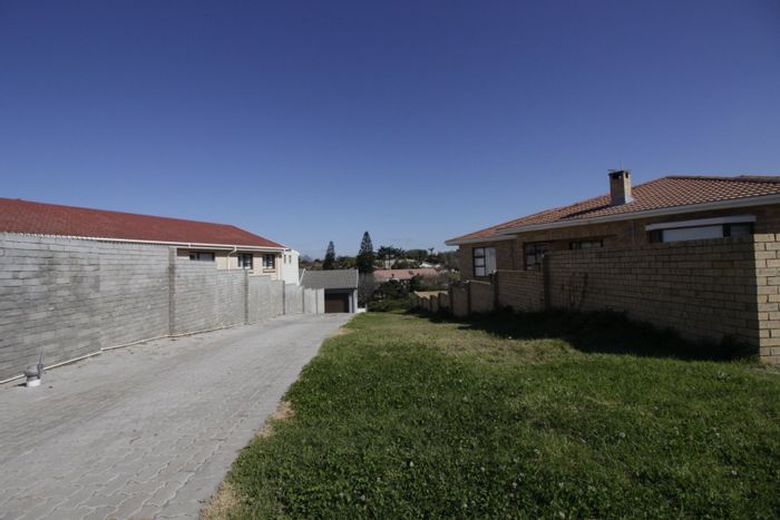 Vacant Land Residential For Sale in Noorsekloof, near greenbelt and amenities.
