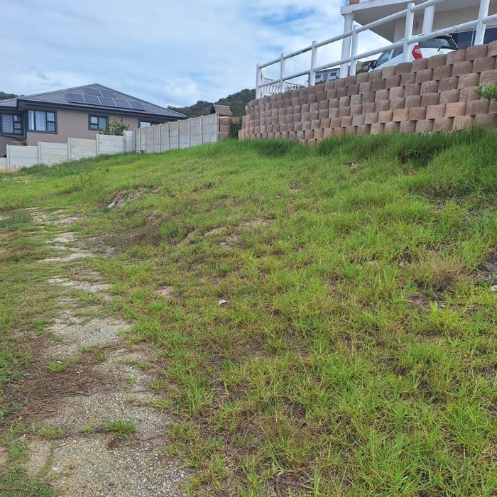 Vacant Land Residential For Sale in Island View: 825m² with ocean views, near amenities.