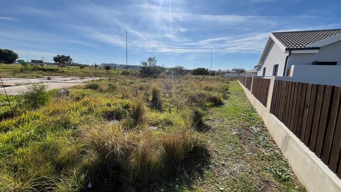 Vacant Land Residential For Sale in Fountains Estate - 613 m², ideal for your dream home.