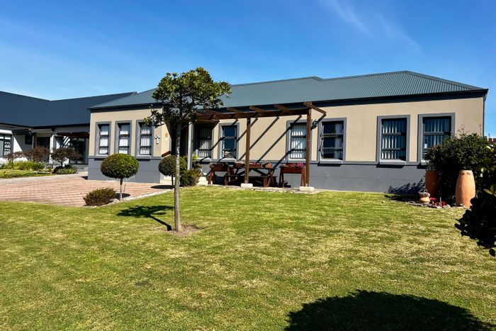 For Sale: House in Blue Mountain Village with 3 beds, garage, and braai area.