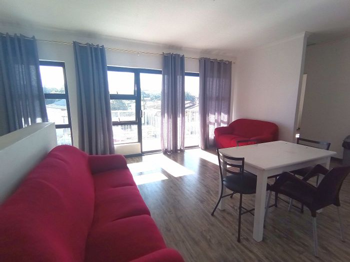 Ravensmead House For Sale: 11 bedrooms, granny flat, near Tygerberg Hospital.