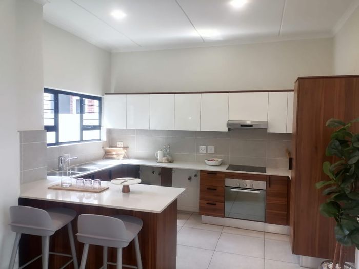 House for Sale in Paulshof: 3 Bedrooms, Private Garden, Backup Power, Secure Parking.