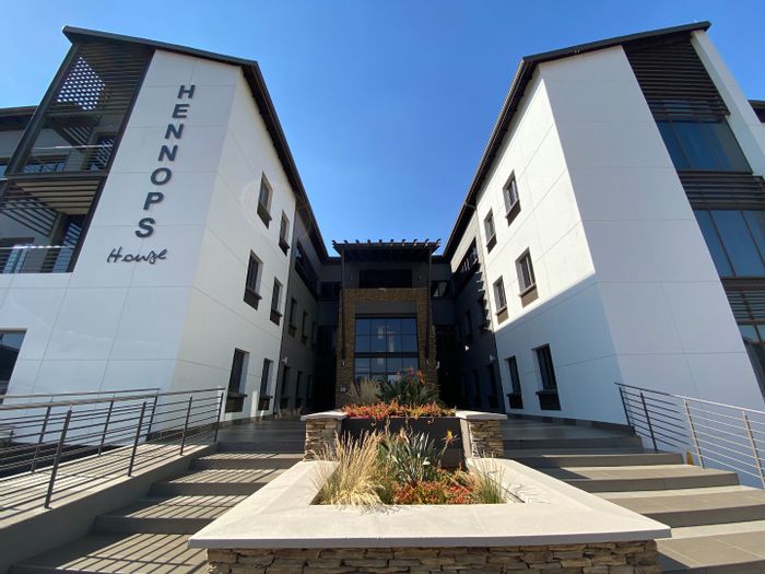 Premium office space in Centurion Central, secure park, parking included, to rent.