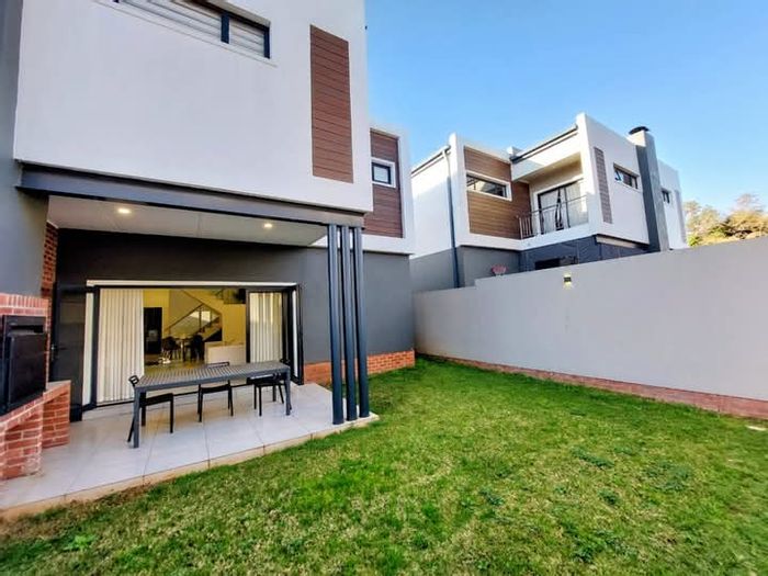 Lonehill House For Sale: 3 Bedrooms, Double Garage, Backup Power, Private Garden.