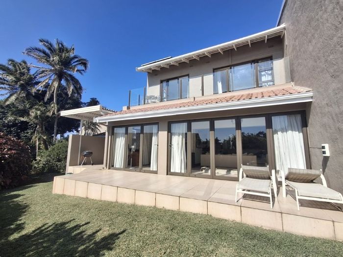 For Sale: Spacious Townhouse in Southbroom Central with pool, guest suite, ocean views.
