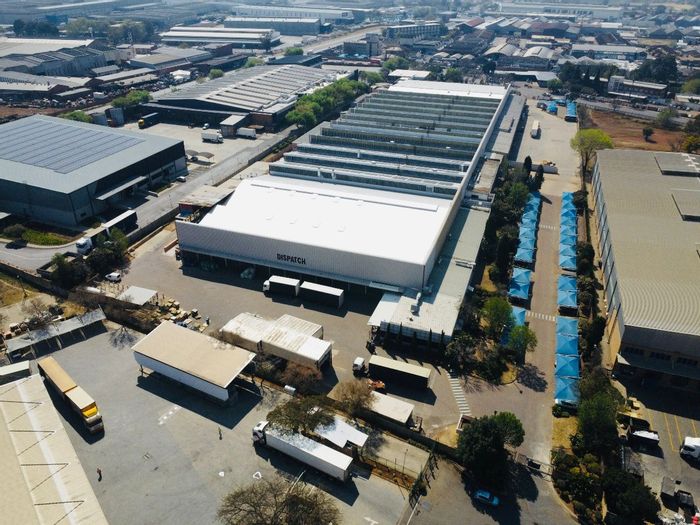 Elandsfontein Industrial Warehouse For Sale: Fully occupied, large yard, excellent logistics access.