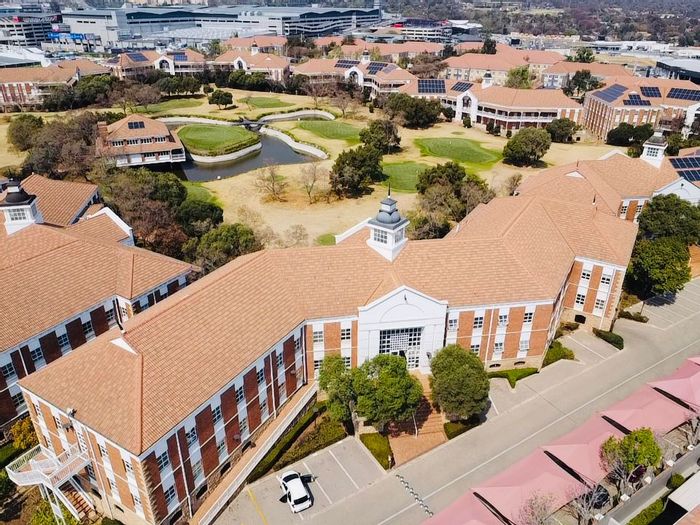 Commercial Office Space For Sale in Fourways - Golf Course Views, Ample Parking.