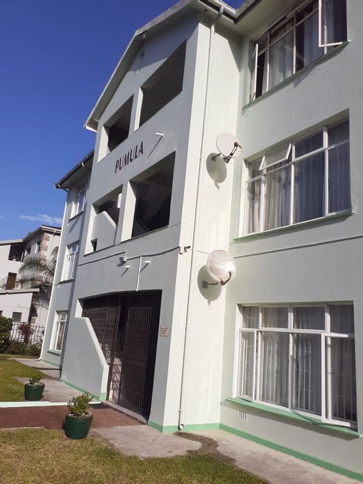 For Sale: Apartment in Margate Central with two bedrooms, beach access, and fully furnished.