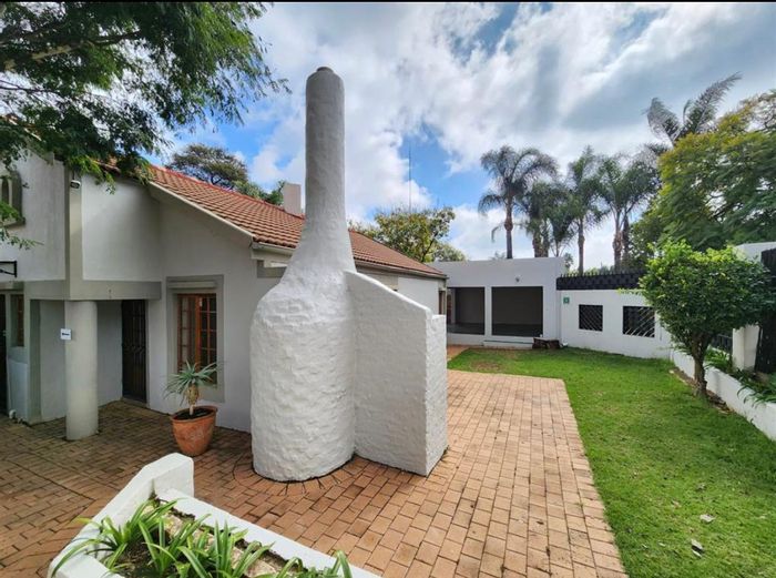 For Sale: Versatile house in Erasmuskloof with garden, double garage, and office space.