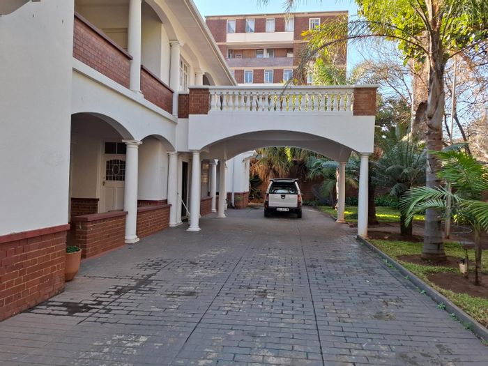 For Sale: Unique Arcadia house with 16 rooms, security features, and development potential.