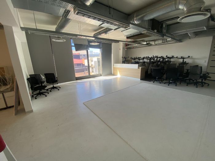 122m2 Commercial space to rent in Woodstock with balcony and secure parking.