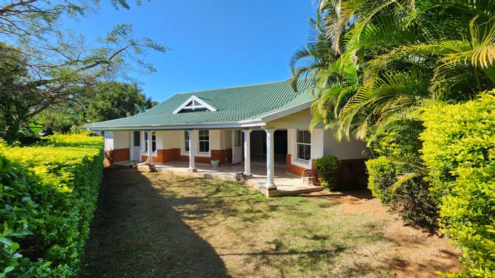 For Sale: Townhouse in Mount Edgecombe Country Club Estate with 4 bedrooms, study, and garden.