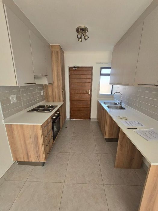 2 Bed, 2 Bath Apartment For Sale in Irene with pool, security, and clubhouse.