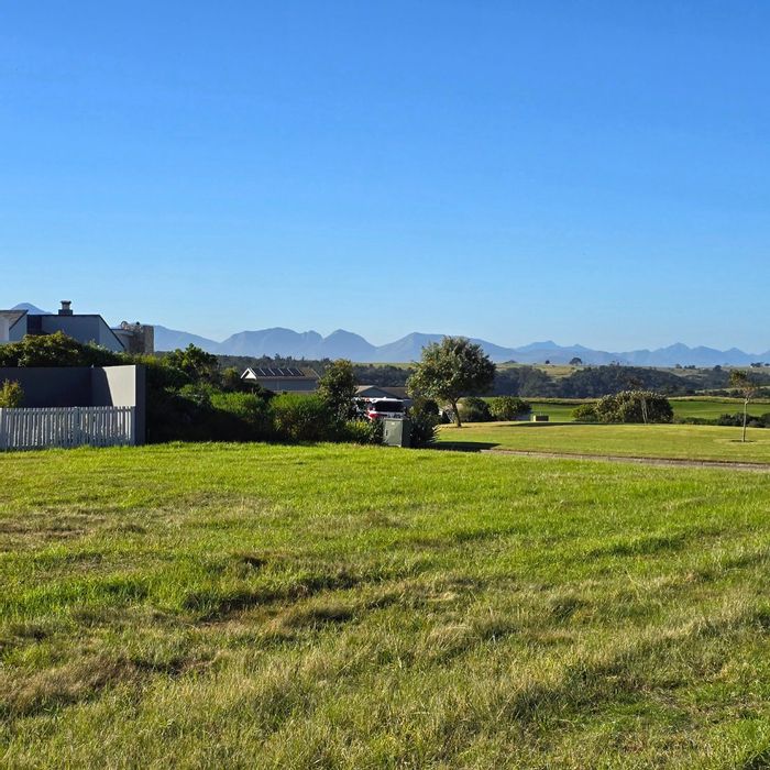 Vacant Land Residential in Oubaai For Sale: Approved plans, views, park access.