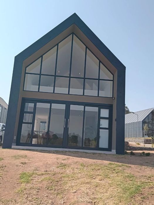 For Sale: House in Nooitgedacht with solar, borehole, and Montessori school access.
