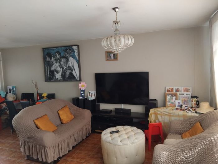 2-Bedroom Apartment For Sale in Pretoria Central with security and convenient access.