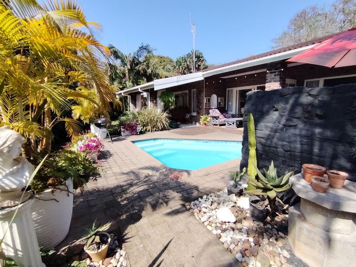 Ramsgate House For Sale: 4 beds, guest suite, pool, near beach amenities.