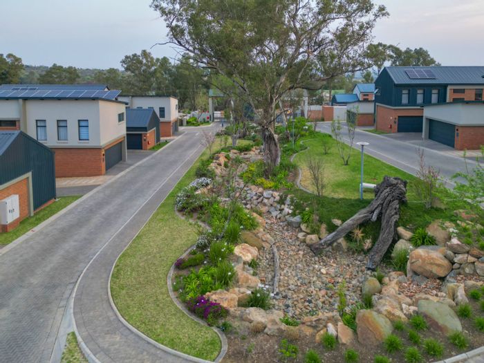 For Sale: House in Carlswald with clubhouse, gym, garden, and double garage.