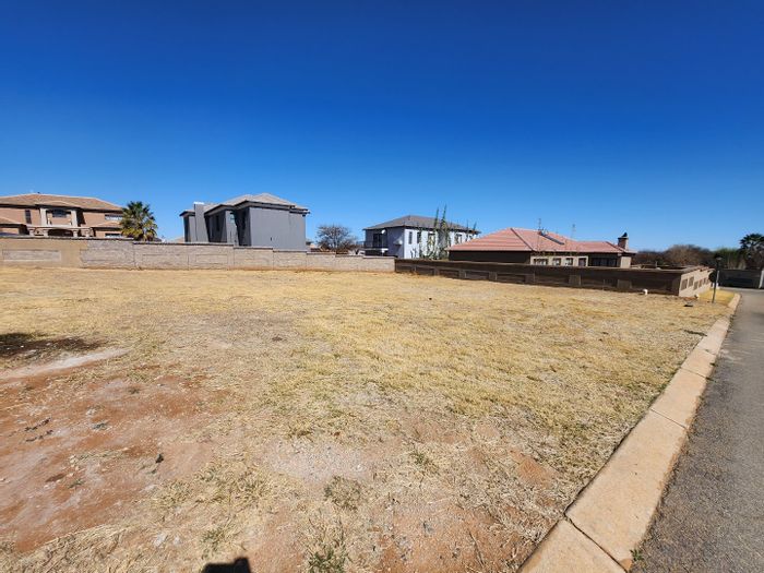 Wilkoppies For Sale: 640 m² vacant land, close to amenities, ideal for your home.